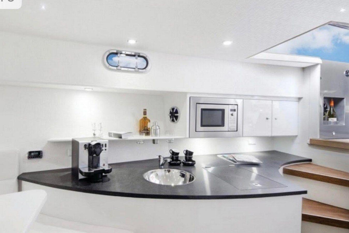 best yacht sales deals VANQUISH VQ43 40