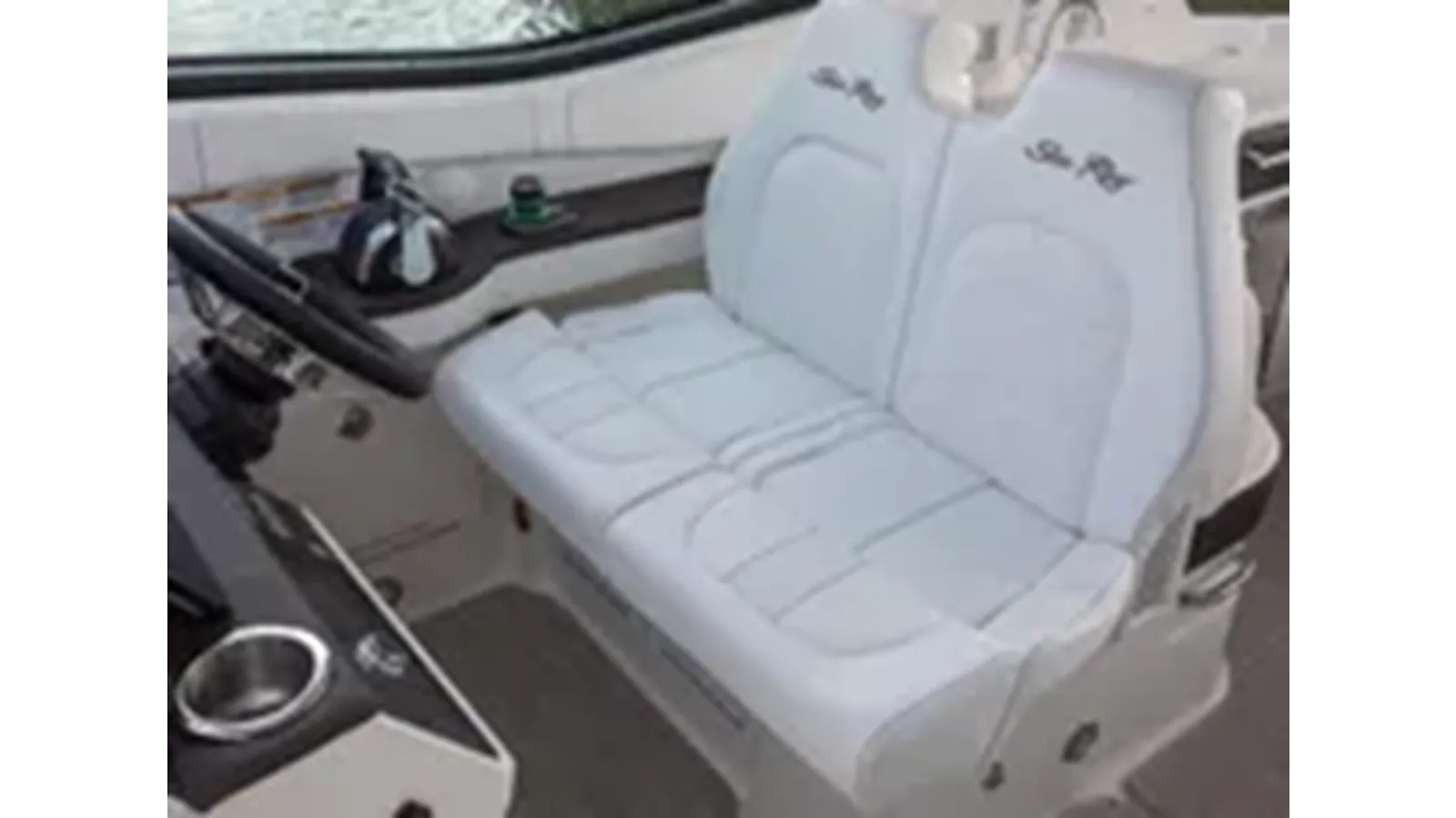 Buy a yacht 2024 Sea Ray Sundancer 320 OB Sundancer 320 OB