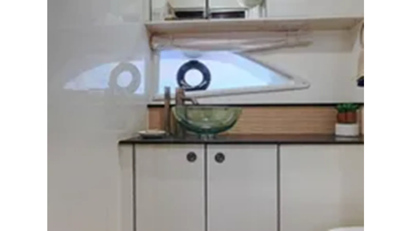 Buy a yacht 2024 Sea Ray Sundancer 320 OB 2024