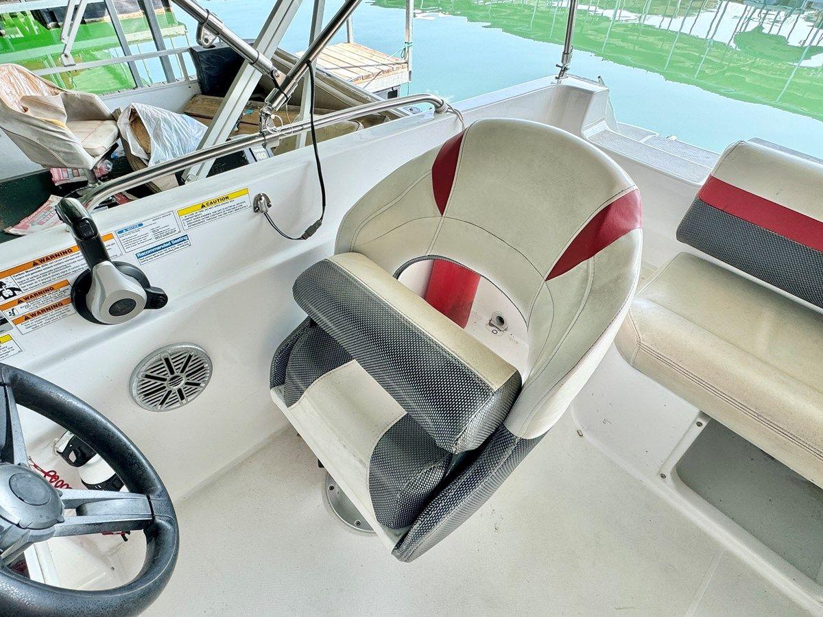 Стоимость яхты 019 Hurricane SunDeck SS201 NLFH Sun Deck SS 201 OB