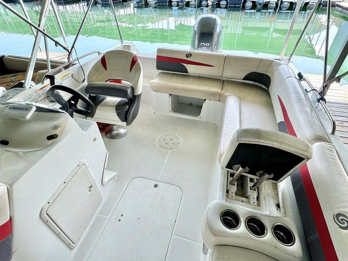 Купить яхту 019 Hurricane SunDeck SS201 NLFH в Shestakov Yacht Sales