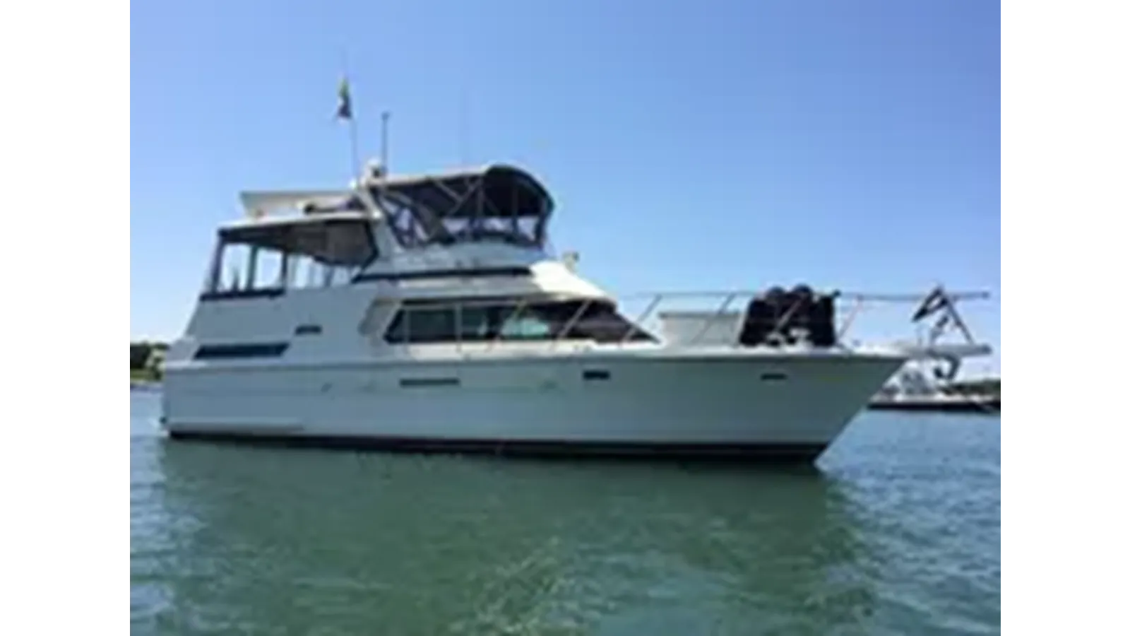 Купить яхту 1991 Hatteras 40 Motor Yacht 40 Motor Yacht в Shestakov Yacht Sales