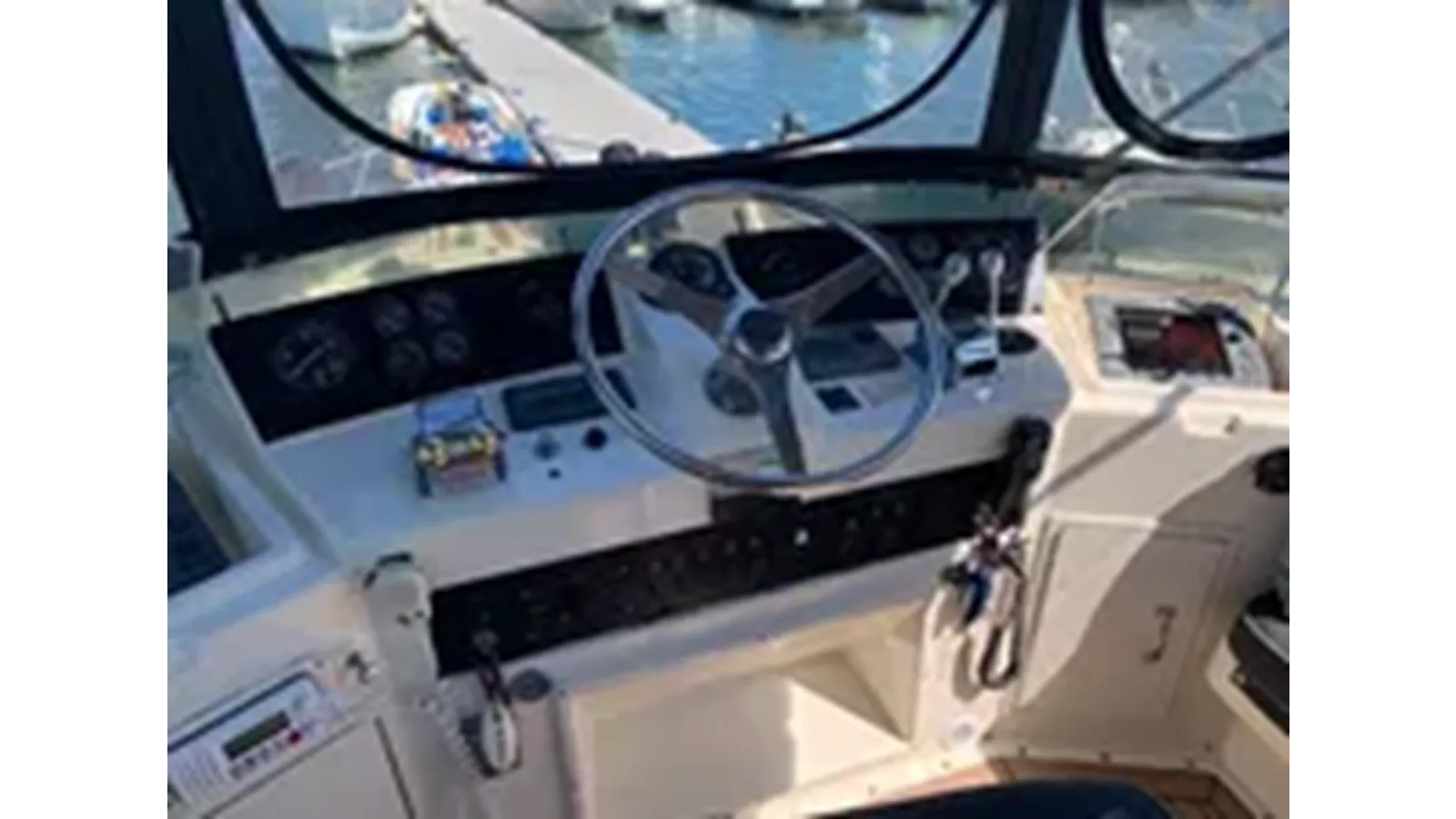 Купить 1991 Hatteras 40 Motor Yacht 40