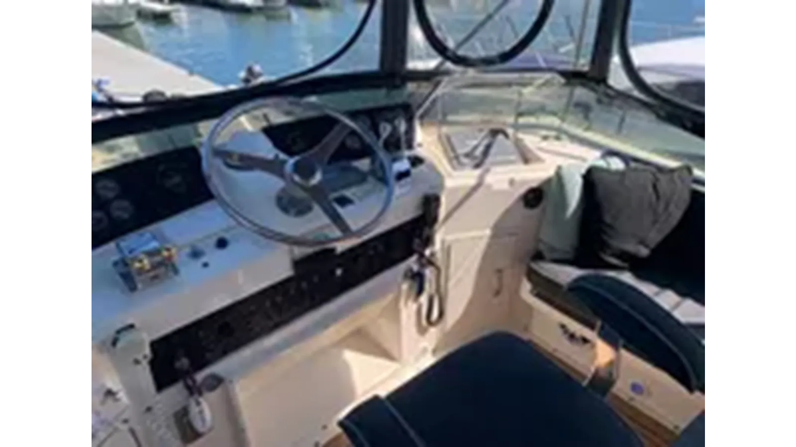 Лучшая цена на 1991 Hatteras 40 Motor Yacht 40 Motor Yacht