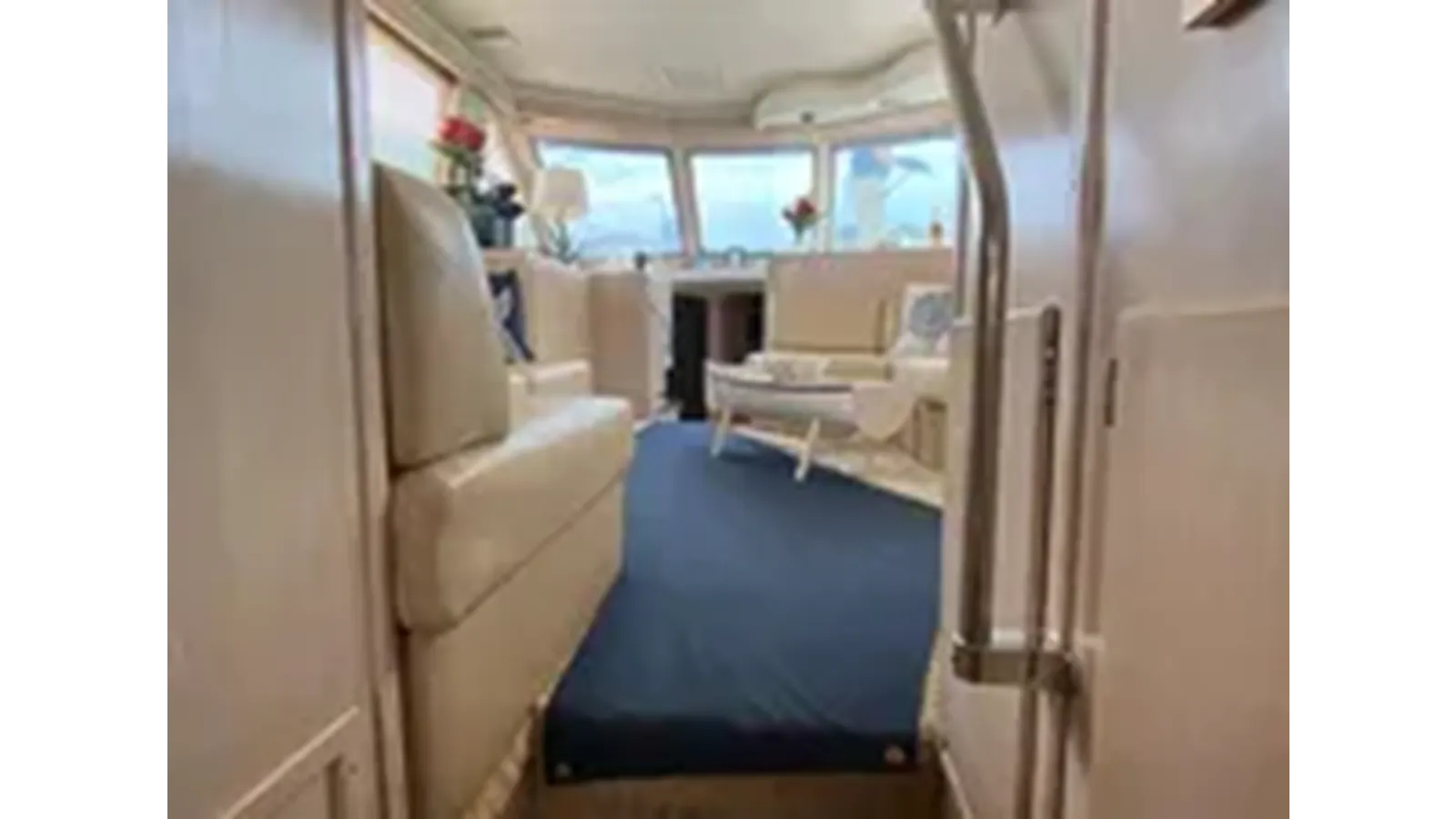 Лучшая цена на 1991 Hatteras 40 Motor Yacht 1991