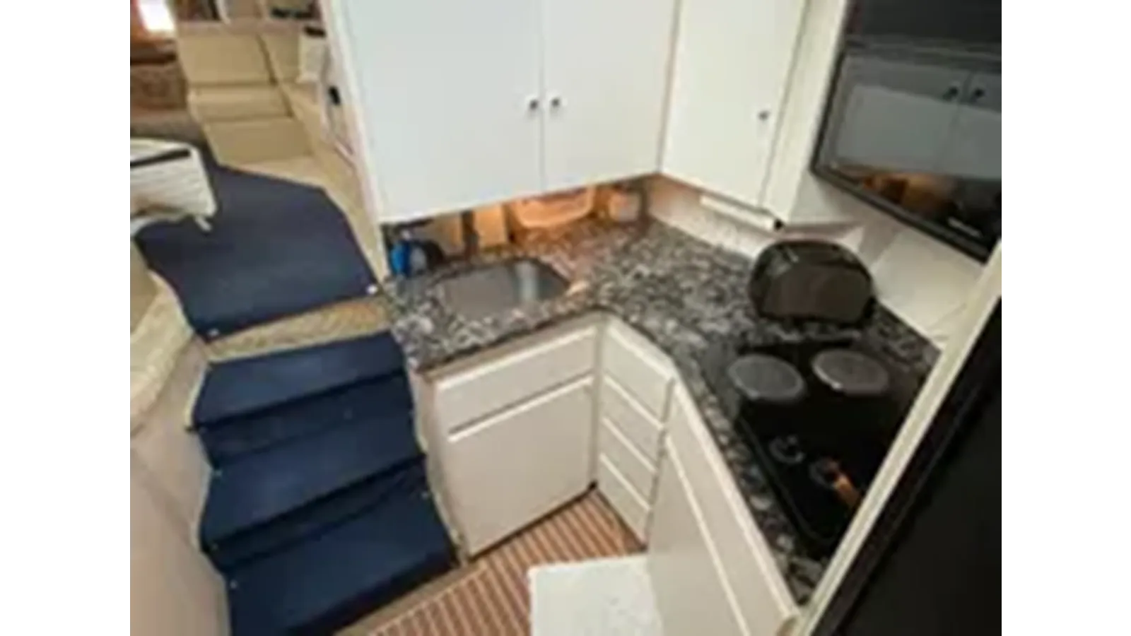 Лучшие предложения покупки яхты 1991 Hatteras 40 Motor Yacht 40 Motor Yacht