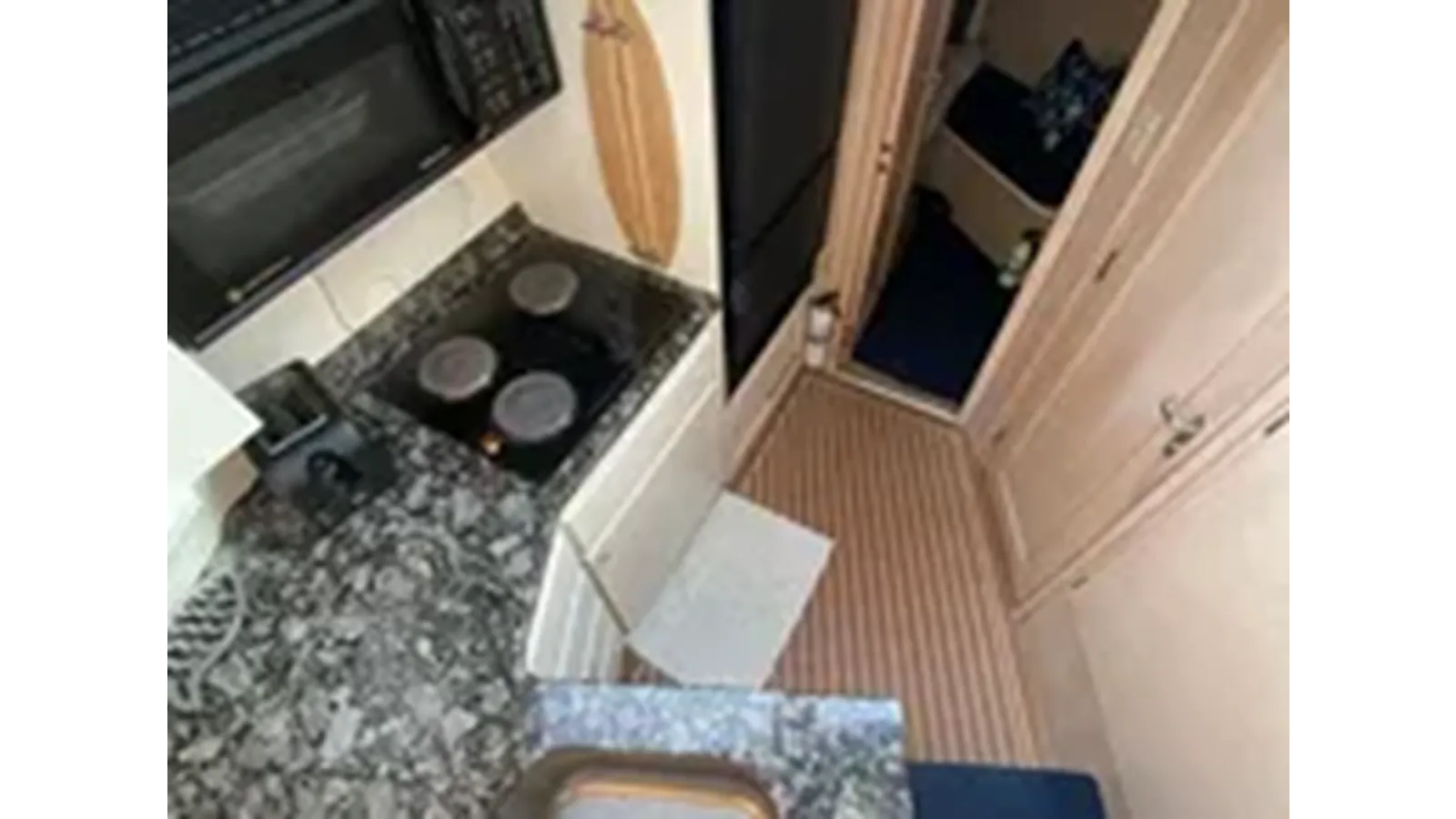 Продажа яхты 1991 Hatteras 40 Motor Yacht 40 Motor Yacht