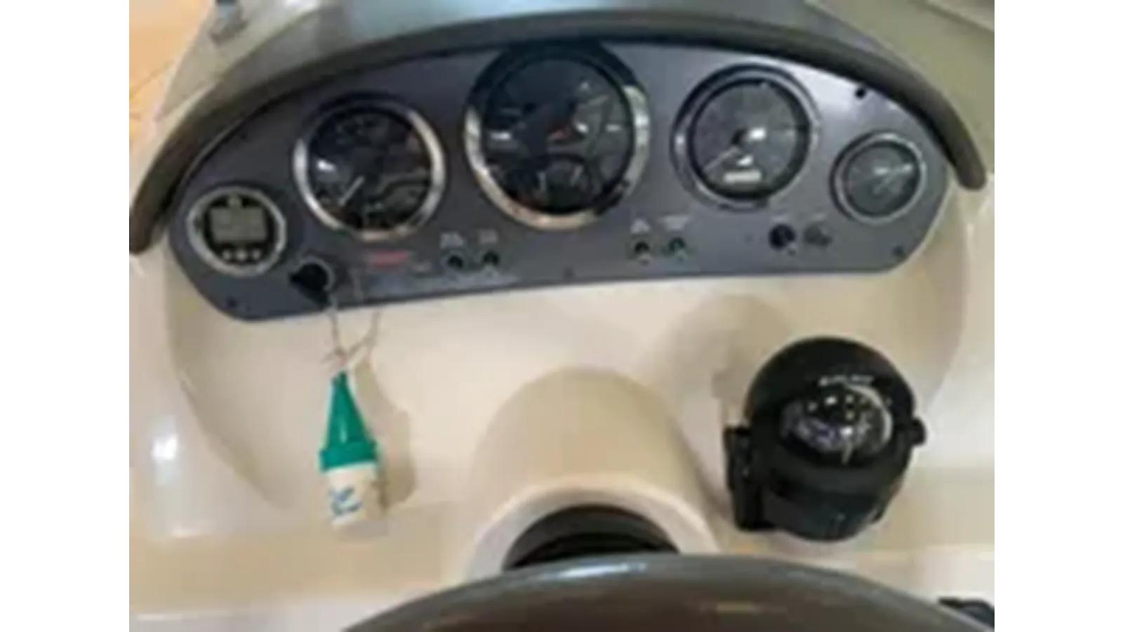 best yacht sales deals 2004 Sea Ray 200 Sport - SEA RAY