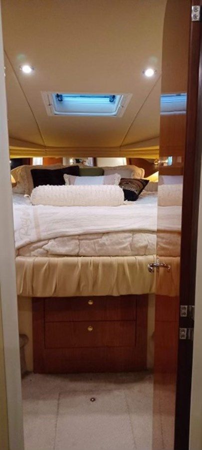 PILOT LOUNGE - SEA RAY yacht sale