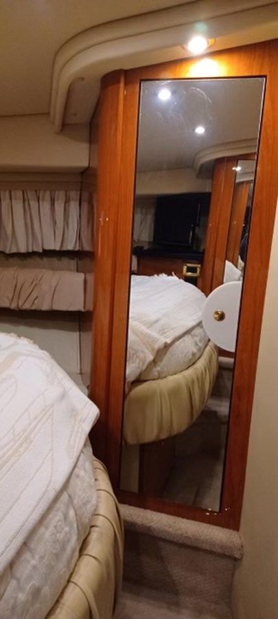 Buy a PILOT LOUNGE 41 at Shestakov Yacht Sales