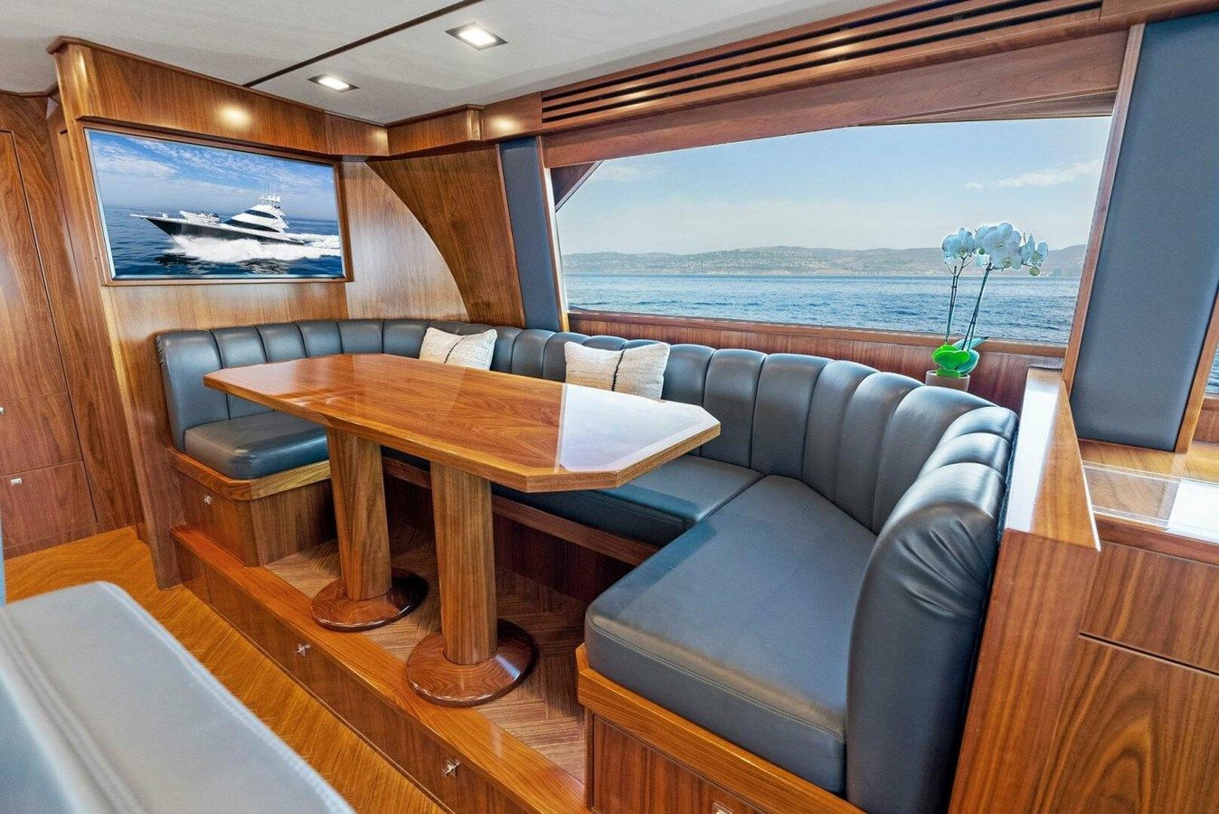 Лучшая цена на TEAM MAYHEM 2018