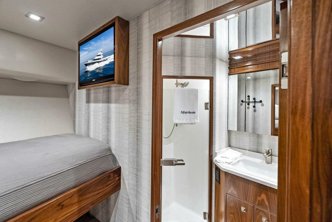 TEAM MAYHEM - VIKING