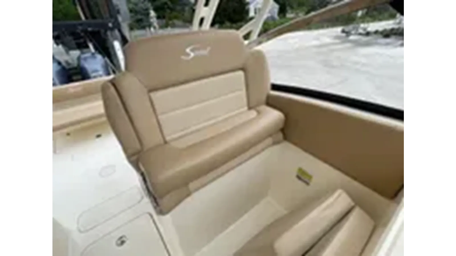 Buy a yacht 2019 Scout 255 Dorado - SCOUT