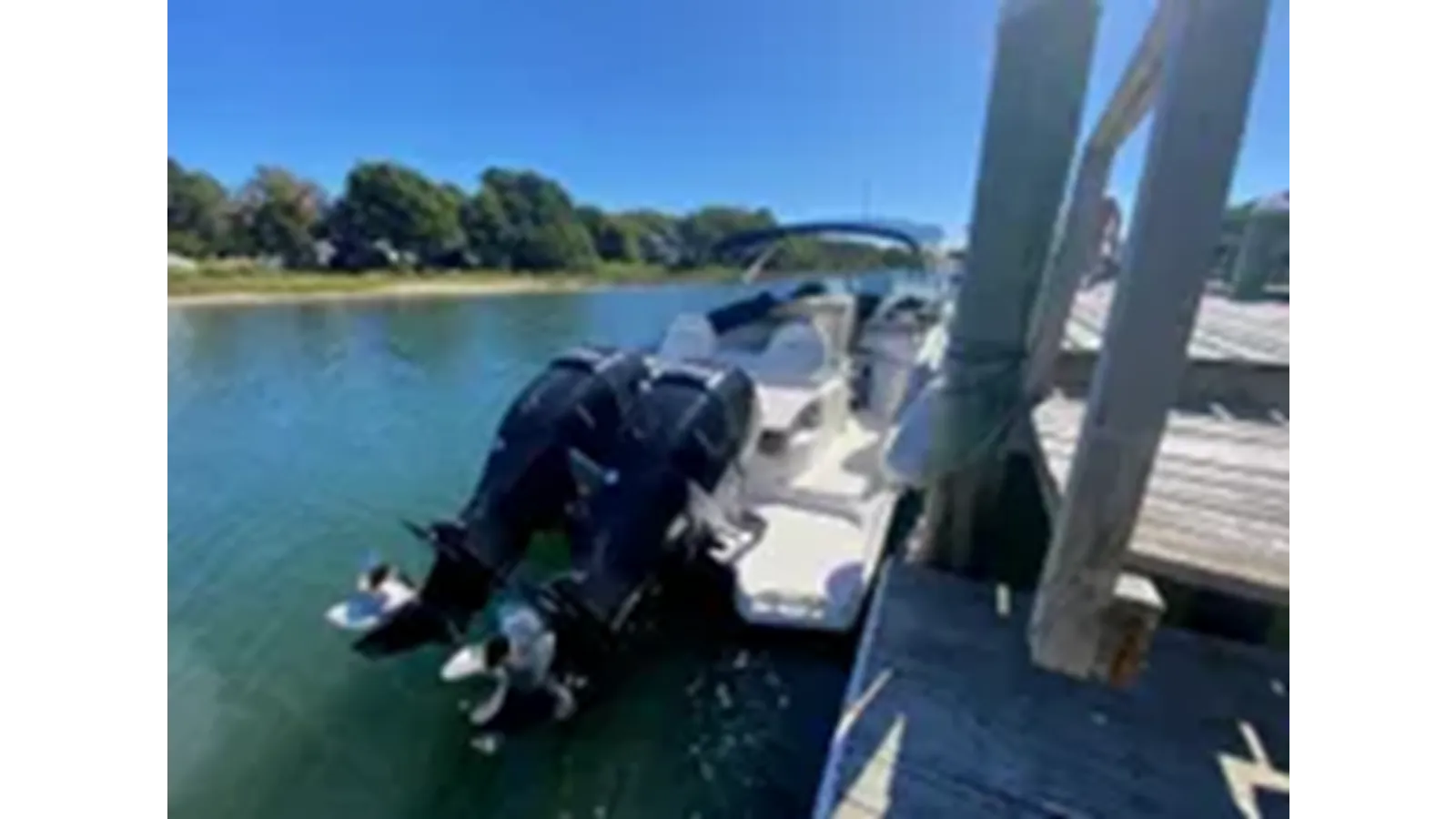 Buy a 2017 Sea Ray SDX 290 Outboard at Shestakov Yacht Sales