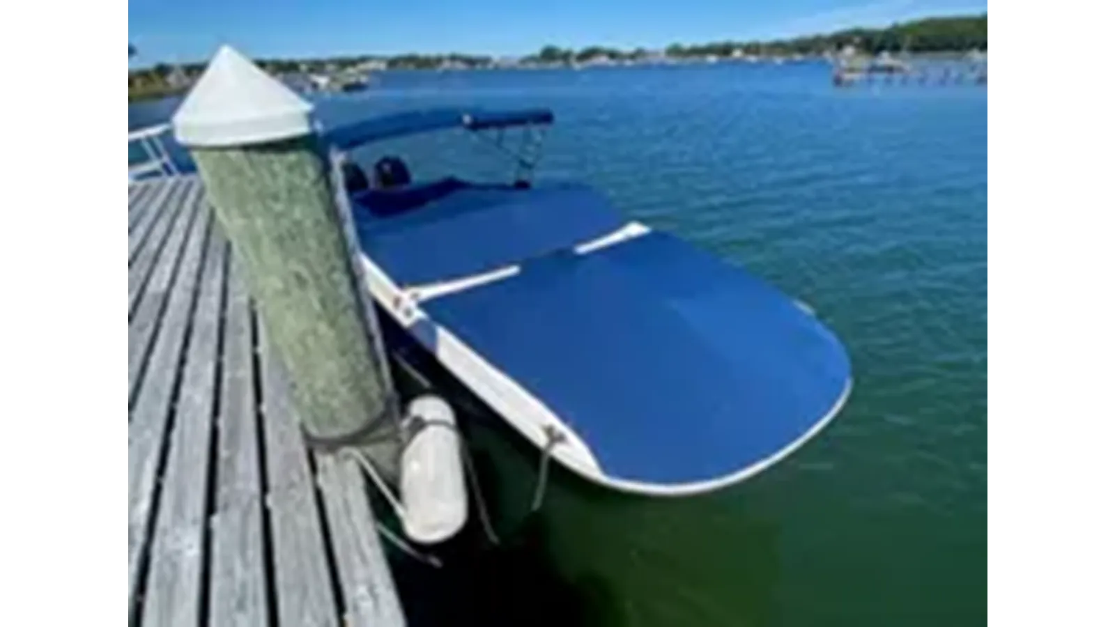 Buy a 2017 Sea Ray SDX 290 Outboard 29 at Shestakov Yacht Sales