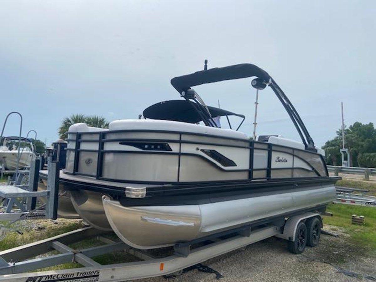 Buy a yacht 2024 Barletta Corsa 23 QSSA 2024