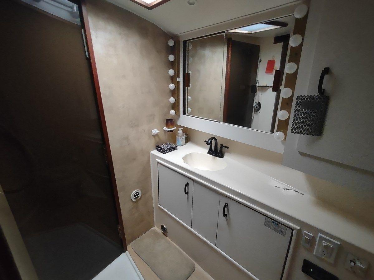 Стоимость яхты Calia - OCEAN YACHTS