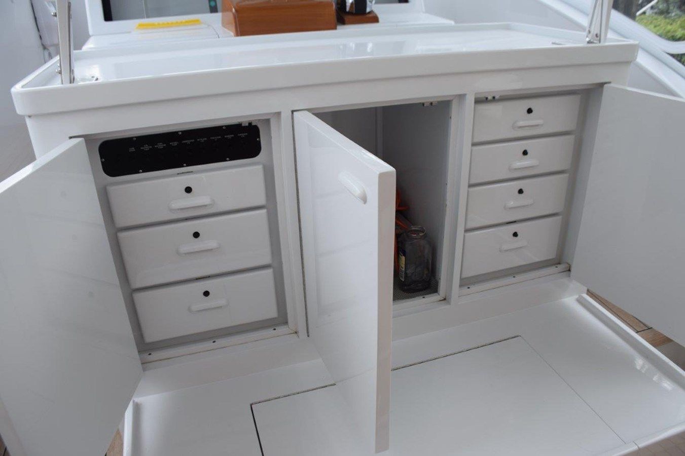 Купить 43' Jim Smith Walkaround Express