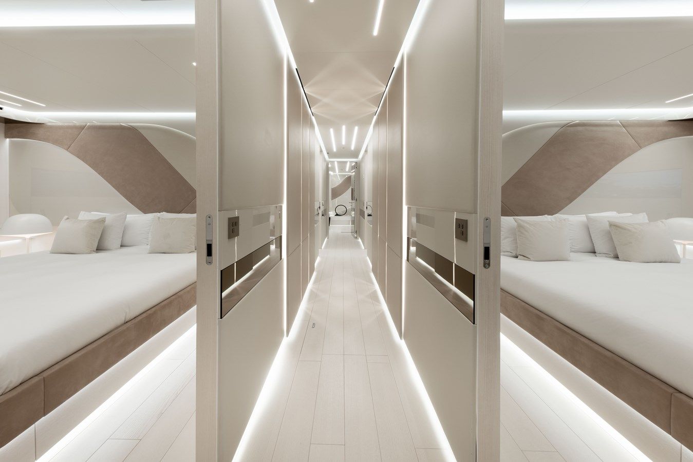 N1 - OVERMARINE GROUP yacht sale