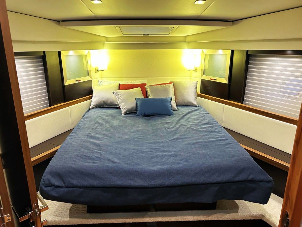 Buy a yacht AGAIN 2018