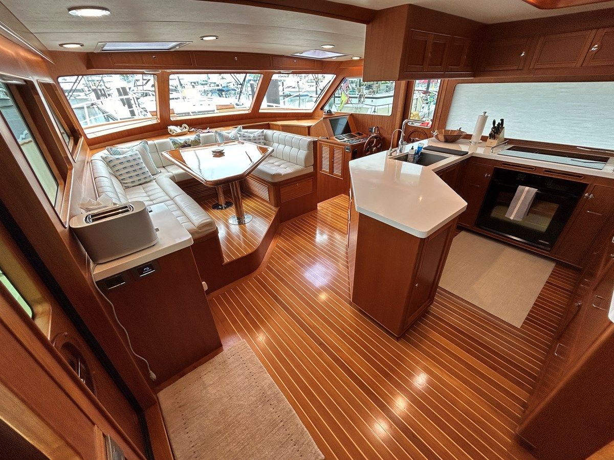 Купить яхту Novia II - Marlow в Shestakov Yacht Sales