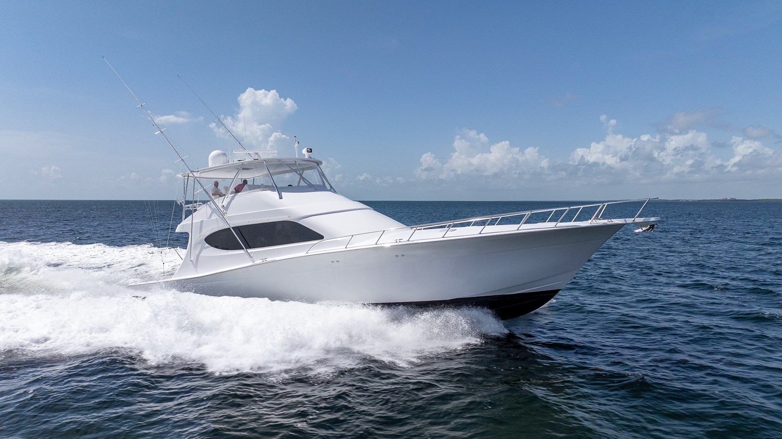 GT 70 - Hatteras yacht sale