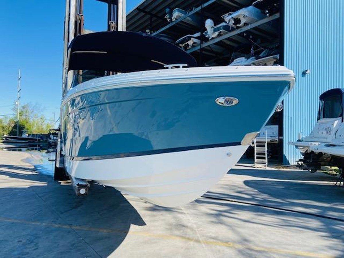 Купить яхту 2023 Cobalt R6 26 в Shestakov Yacht Sales