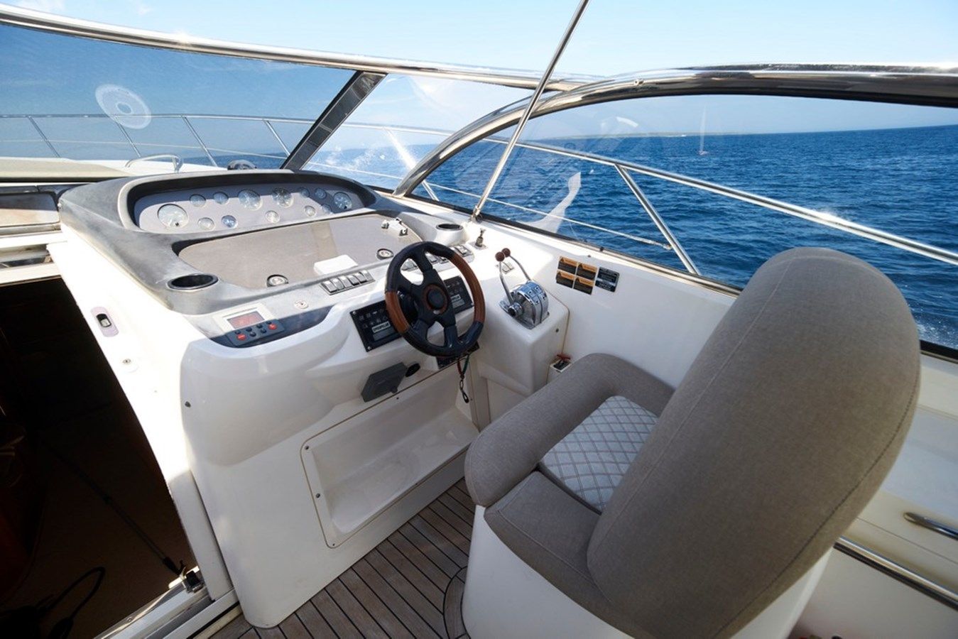 the best price on SUNSEEKER CAMARGUE 50 50