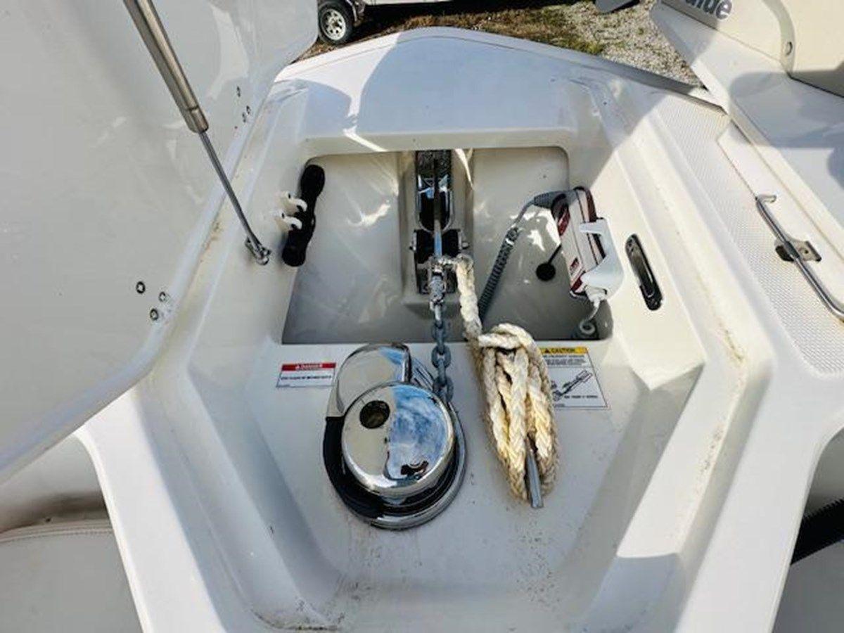Стоимость яхты 2023 Boston Whaler 280 Dauntless - Boston Whaler