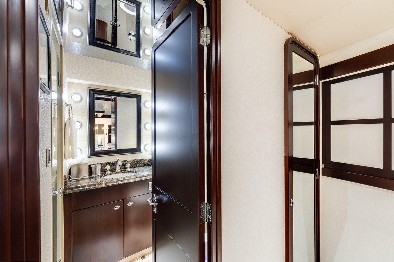 Продажа яхты OUR TRADE 2002