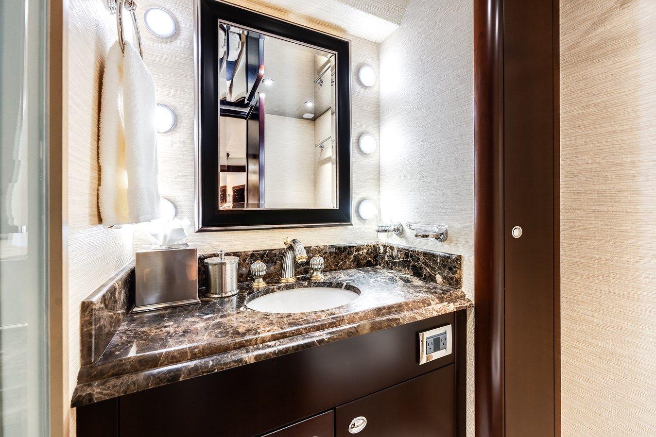 Продажа яхты OUR TRADE 2002