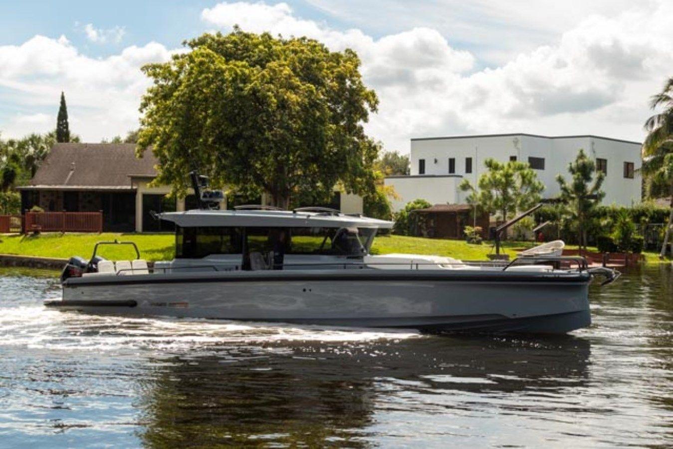 best yacht sales deals Shadow 1000XC Shadow 1000XC