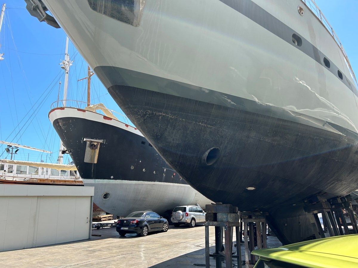 Купить яхту IRIS в Shestakov Yacht Sales