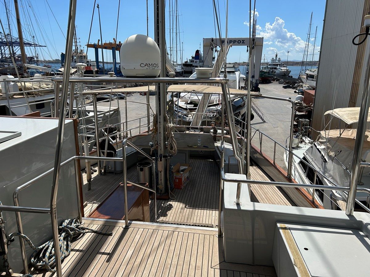 Купить яхту IRIS 1992 в Shestakov Yacht Sales