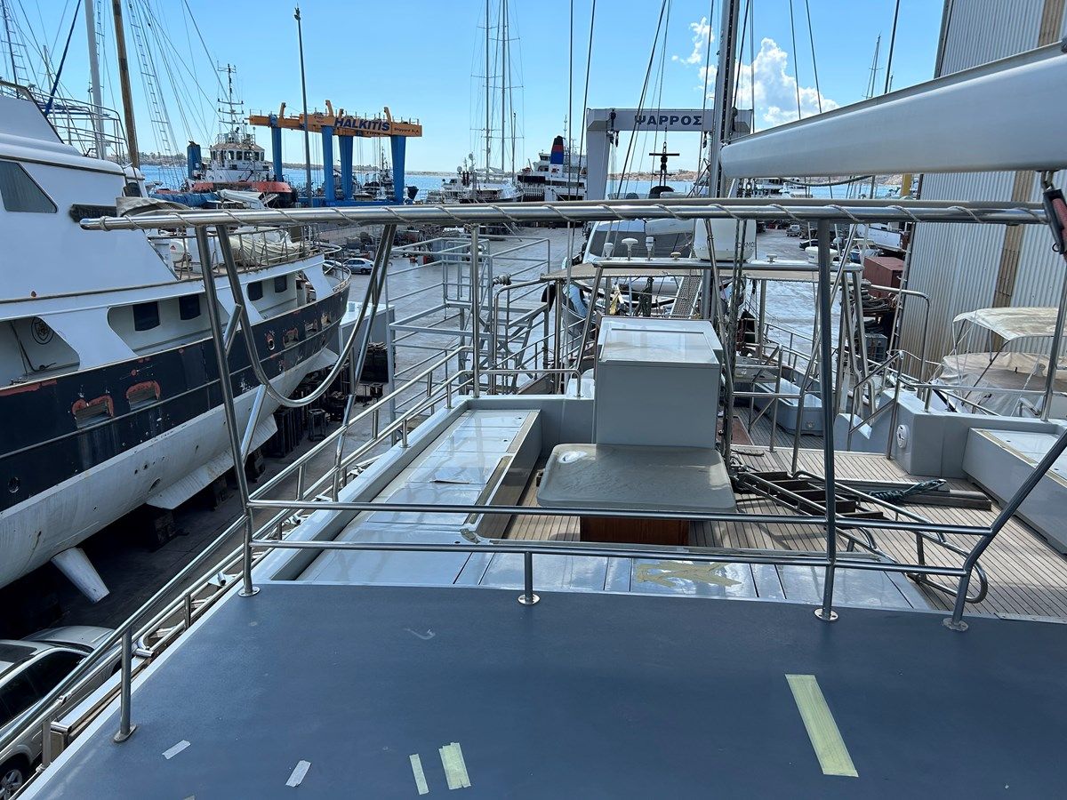 Купить яхту IRIS - CUSTOM в Shestakov Yacht Sales