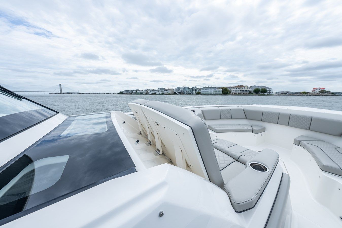best yacht sales deals FIERO 3 - PURSUIT BOATS