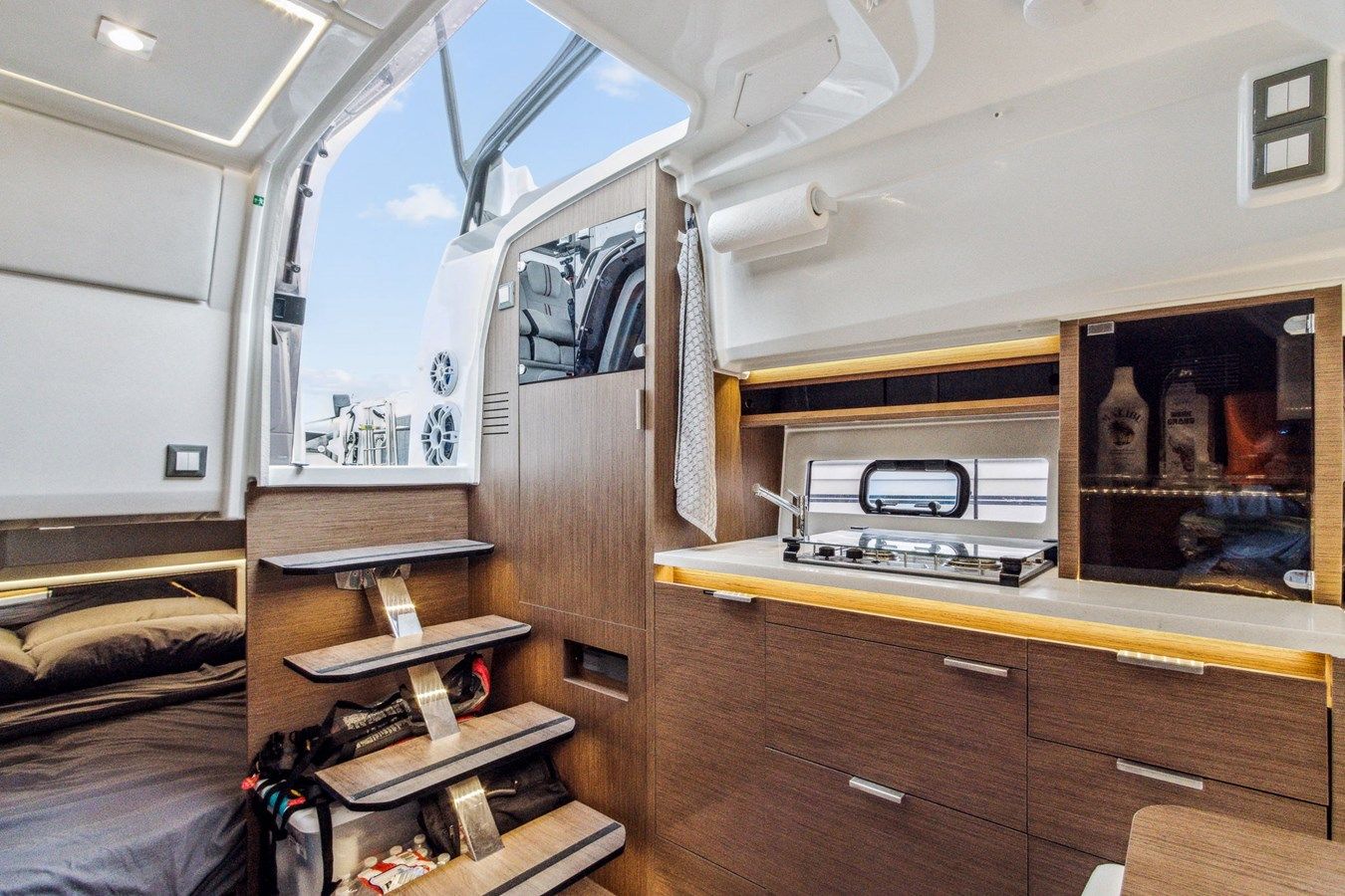 Стоимость яхты Velocity 35