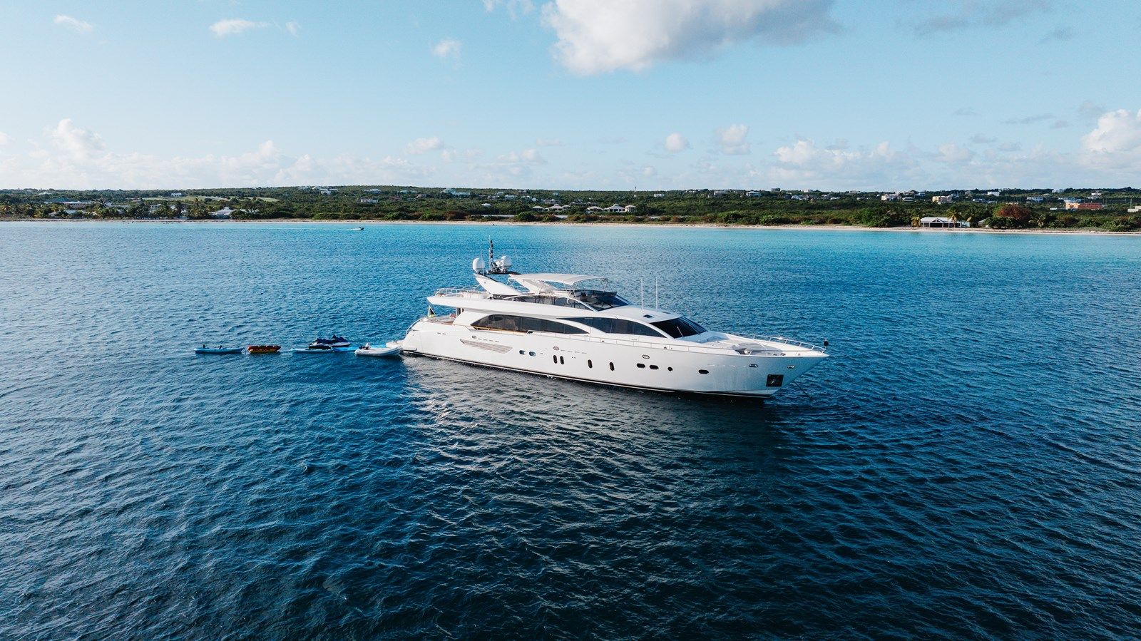 Buy a ECLIPSE 3500 Fly at Shestakov Yacht Sales