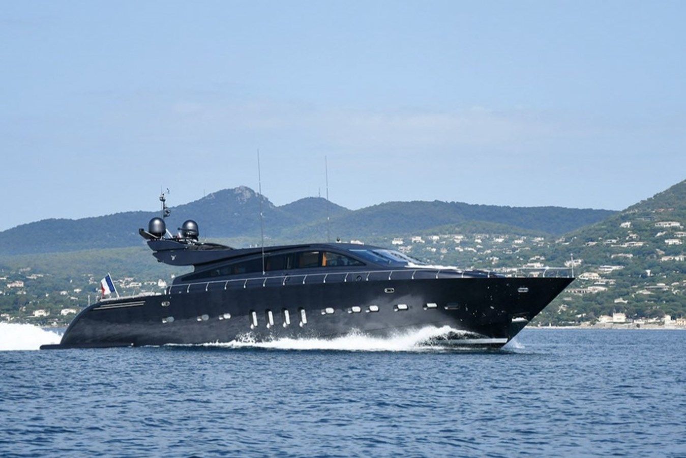Buy a LEOPARD 31 OPEN - ARNO LEOPARD at Shestakov Yacht Sales