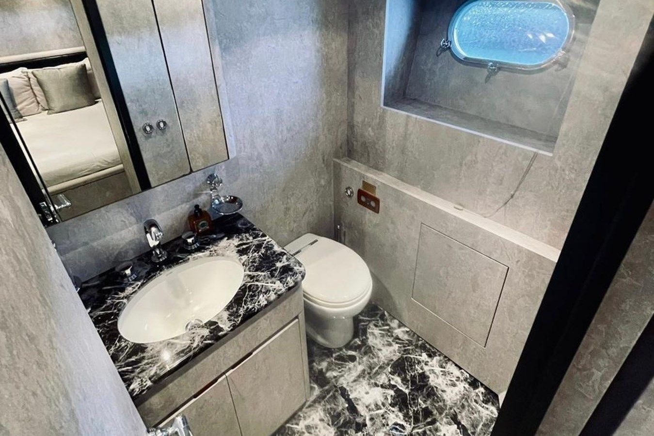 LEOPARD 31 OPEN 101 yacht sale