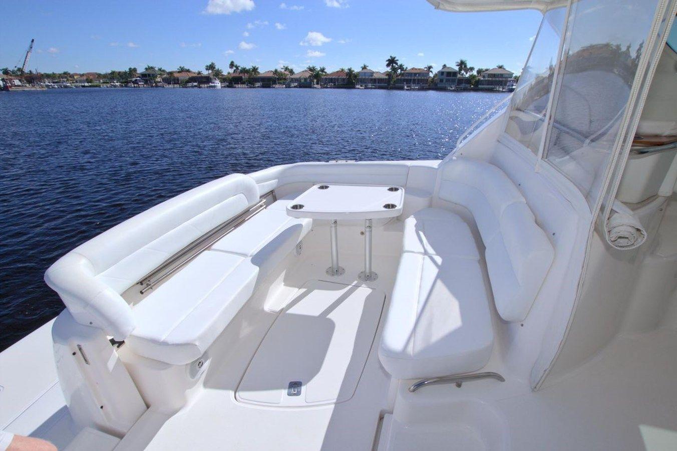 Buy a yacht The Adventure 4300 Sovran