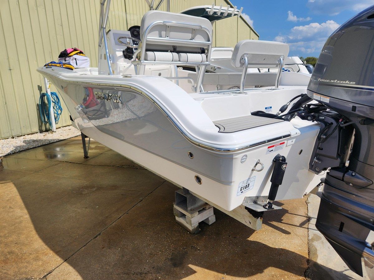 Лучшие предложения покупки яхты 2022 Sea Fox 206 Commander