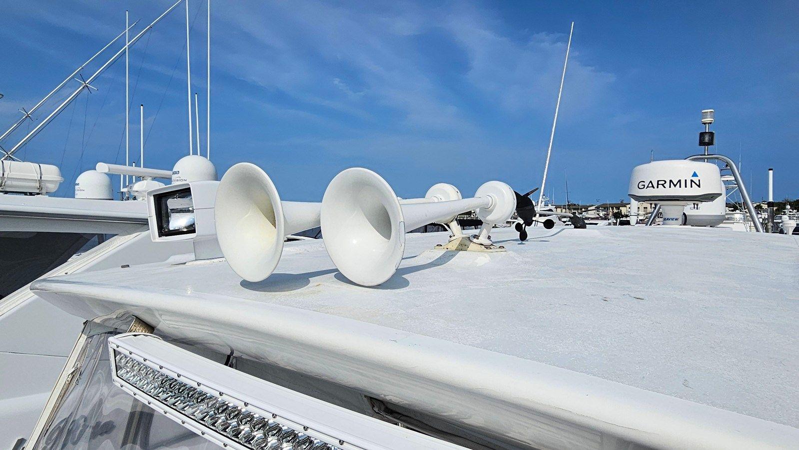 best yacht sales deals Dream Team XIII 2005