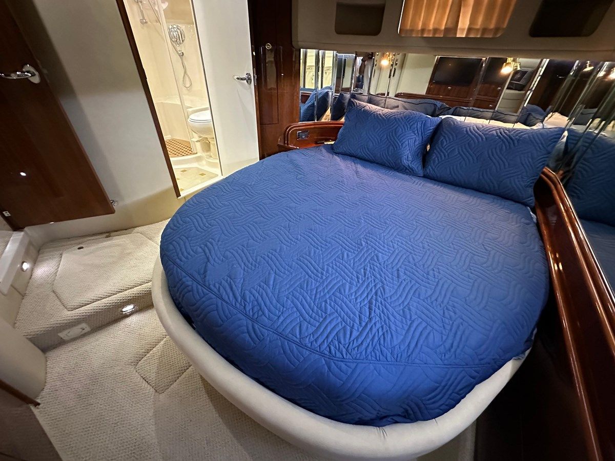 Buy a 2003 Sea Ray 550 Sundancer 2003 at Shestakov Yacht Sales