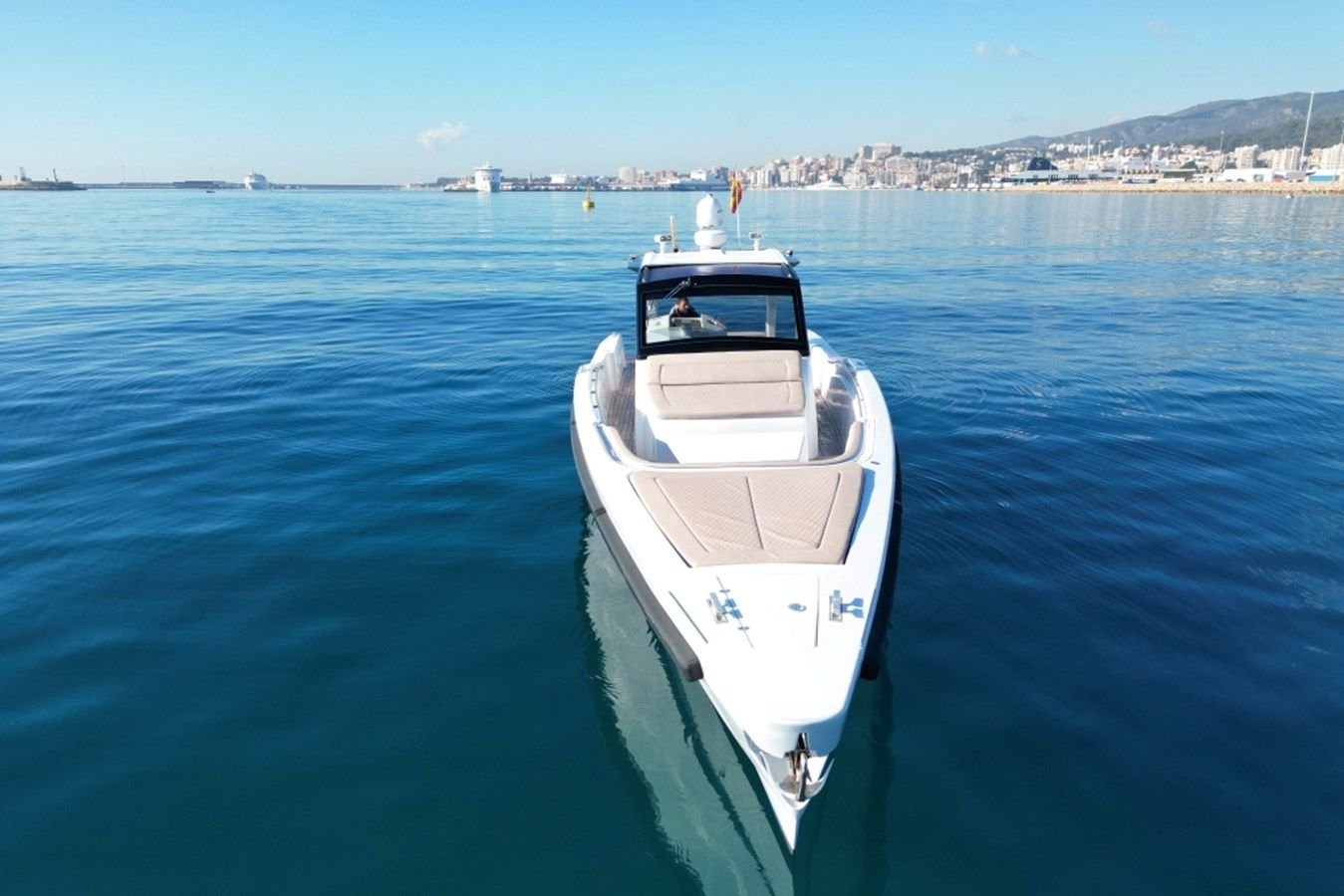 the best price on MAORI 50 48