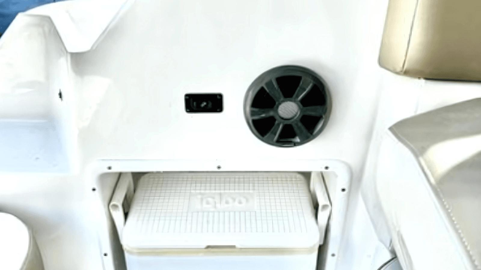 Лучшая цена на 2017 Regal 35ft Sport Coupe