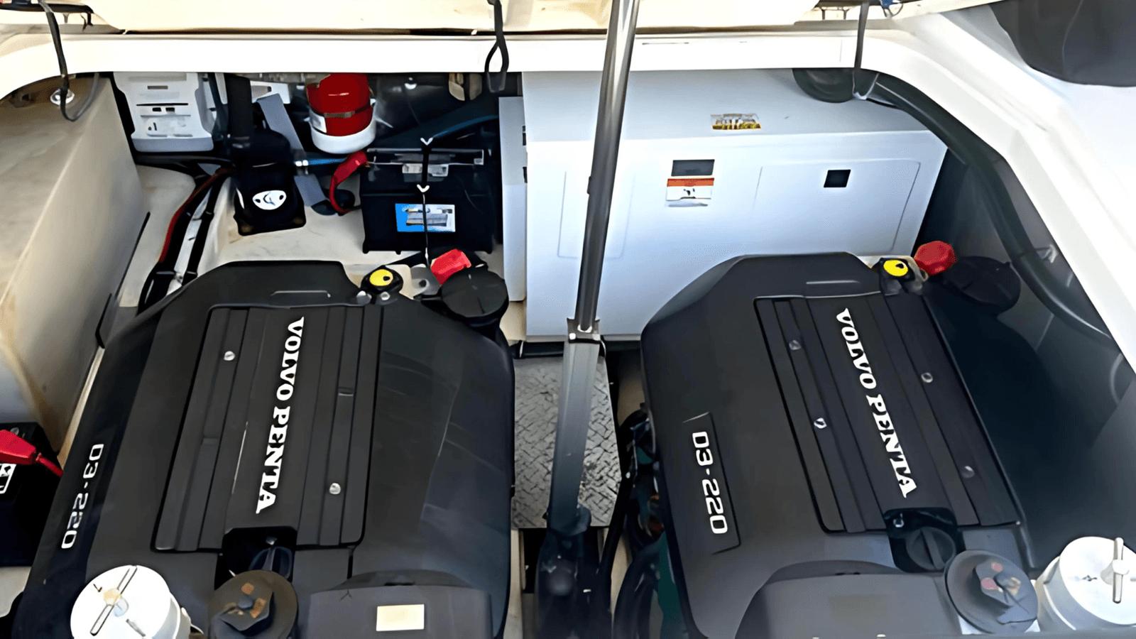 Лучшие предложения покупки яхты 2017 Regal 35ft Sport Coupe - Regal