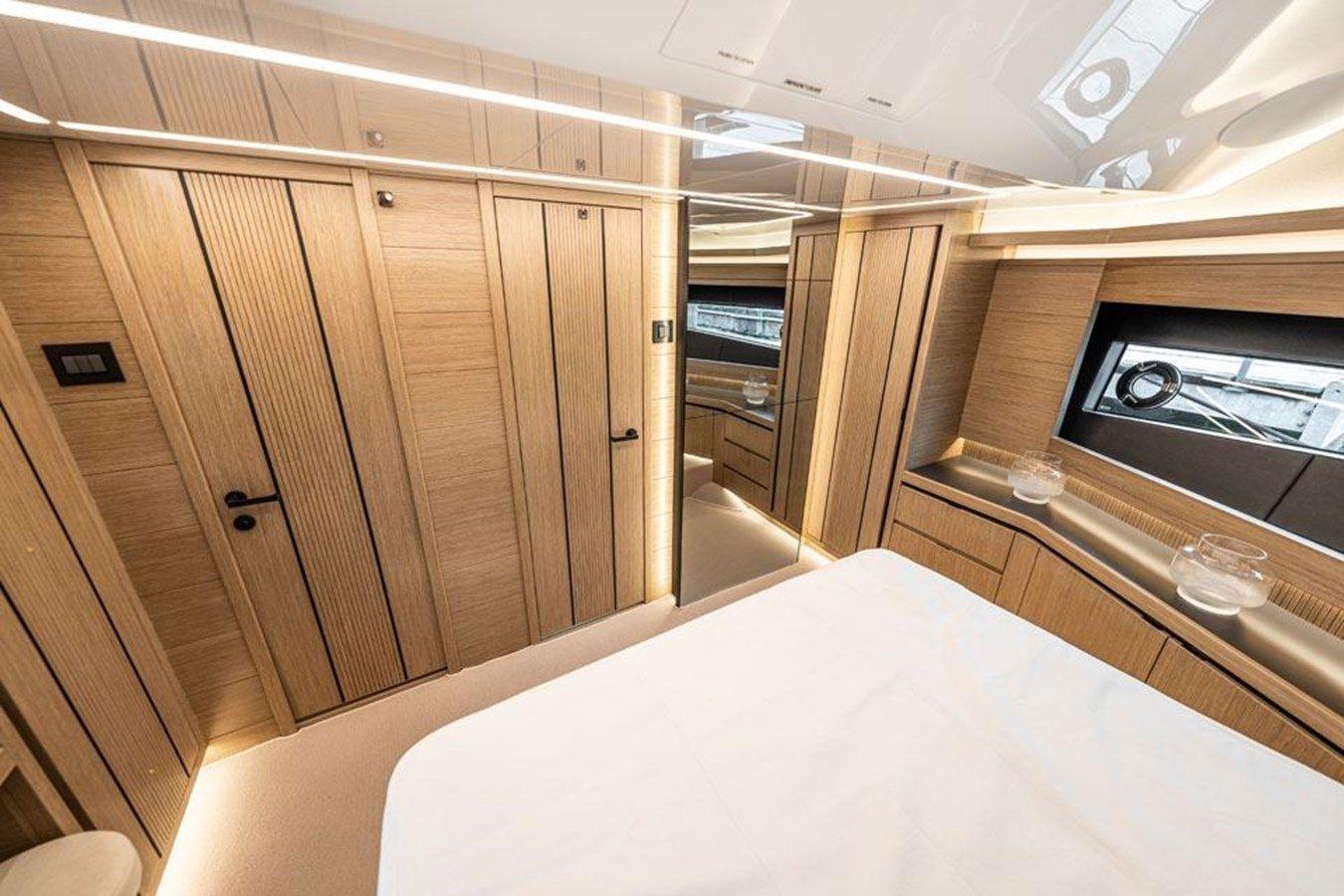 Купить яхту FIERY ANGEL Pearl 62 в Shestakov Yacht Sales