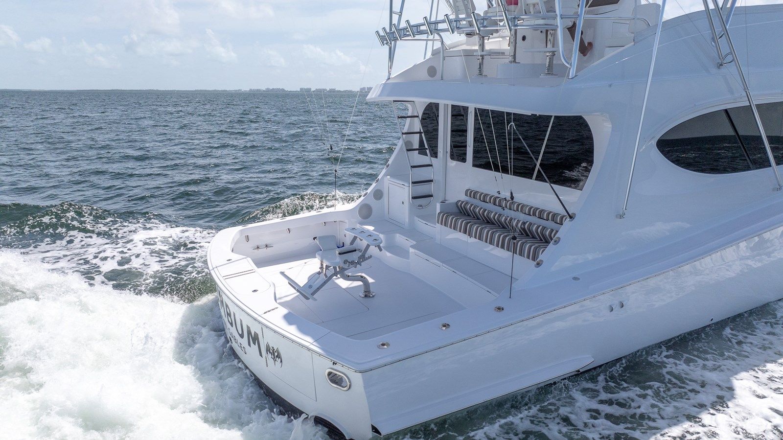 GT 70 - Hatteras price