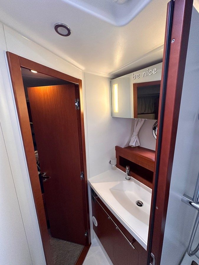 the best price on Beluga - Beneteau